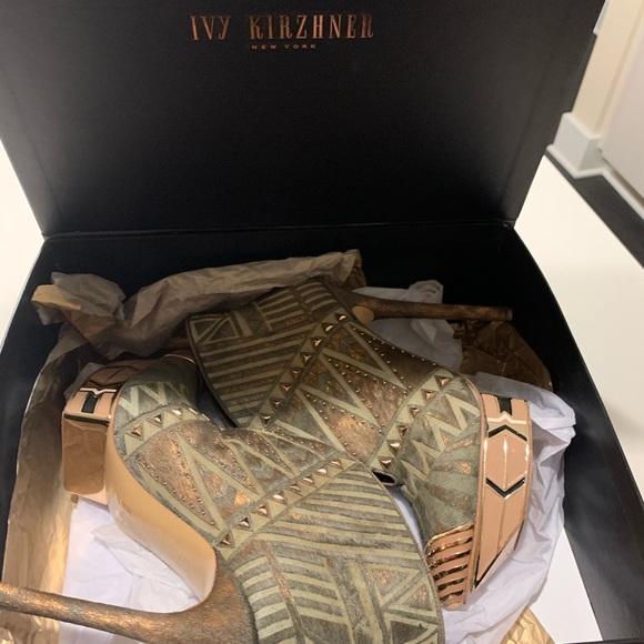 Ivy Kirzhner Green Gold Booties - Picture 4 of 4